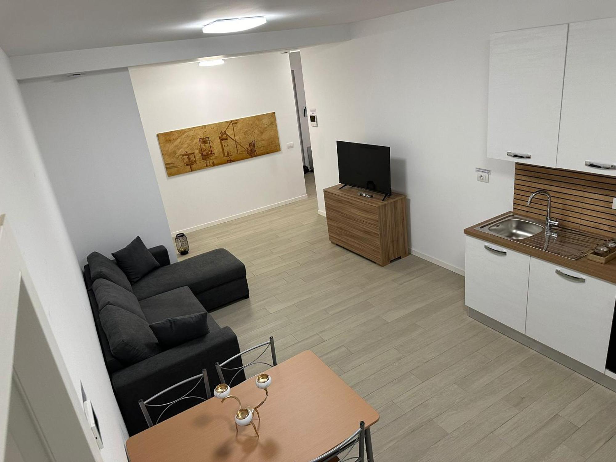 Casa Ideale Tim Appartmanti Moderni Vicina Al Centro Lecco Eksteriør billede