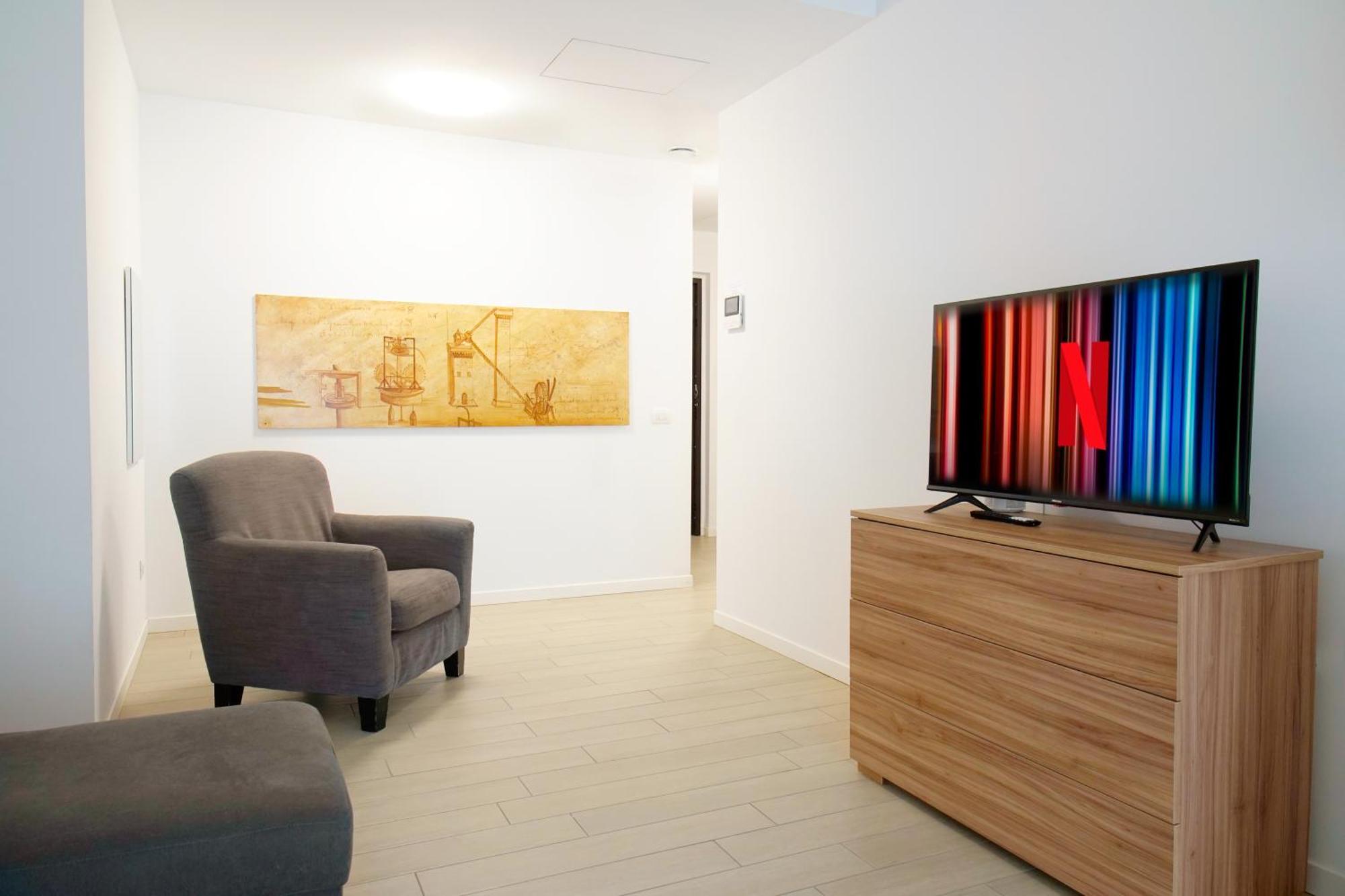 Casa Ideale Tim Appartmanti Moderni Vicina Al Centro Lecco Eksteriør billede