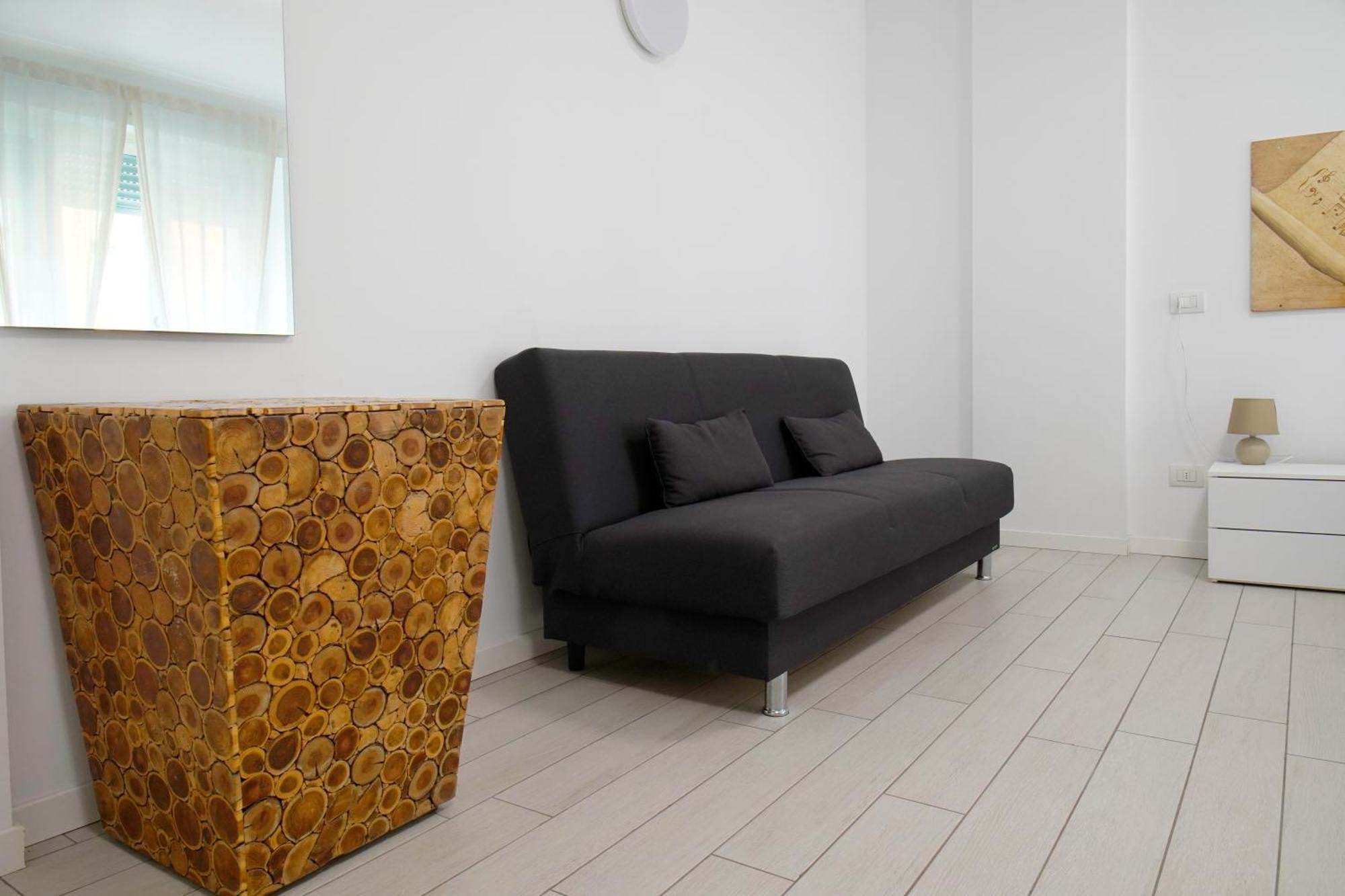 Casa Ideale Tim Appartmanti Moderni Vicina Al Centro Lecco Eksteriør billede