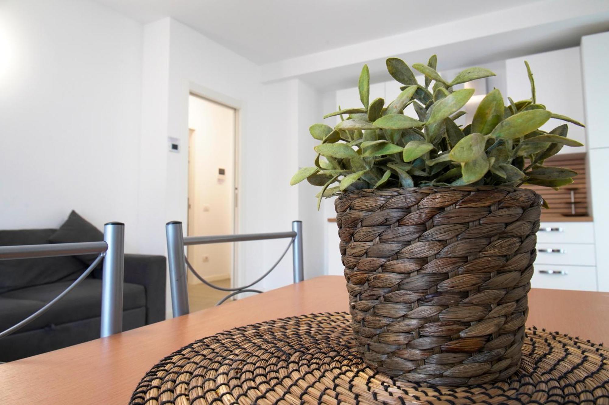 Casa Ideale Tim Appartmanti Moderni Vicina Al Centro Lecco Eksteriør billede