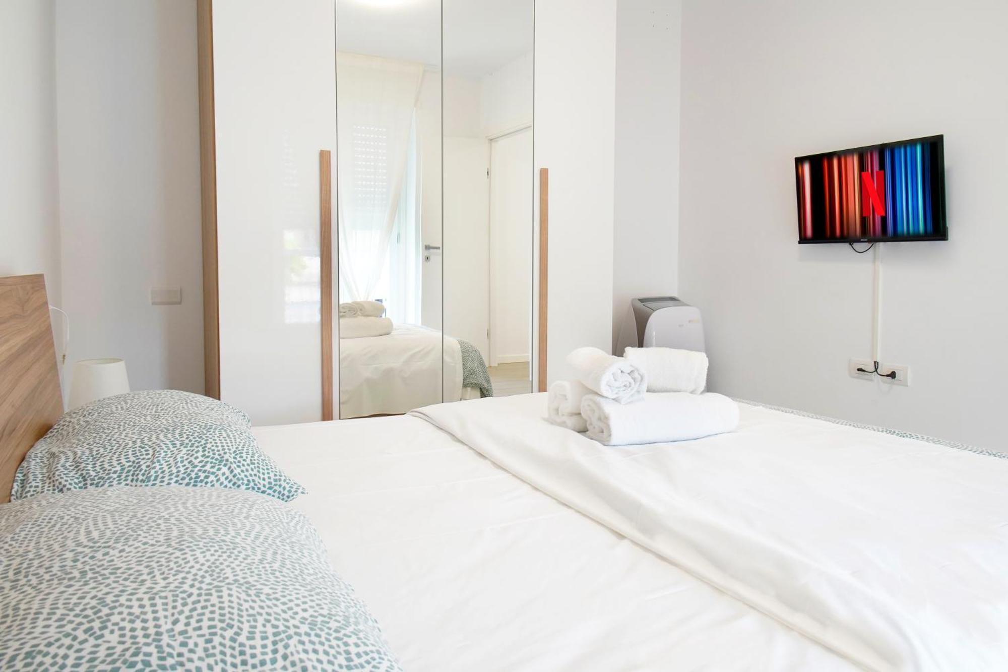 Casa Ideale Tim Appartmanti Moderni Vicina Al Centro Lecco Eksteriør billede